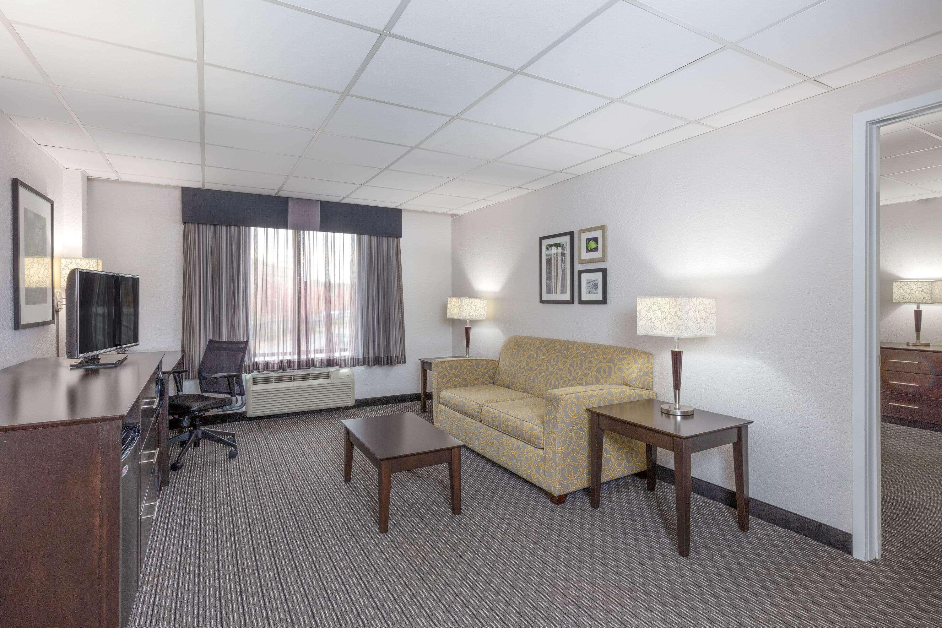La Quinta By Wyndham Clifton/Rutherford Εξωτερικό φωτογραφία